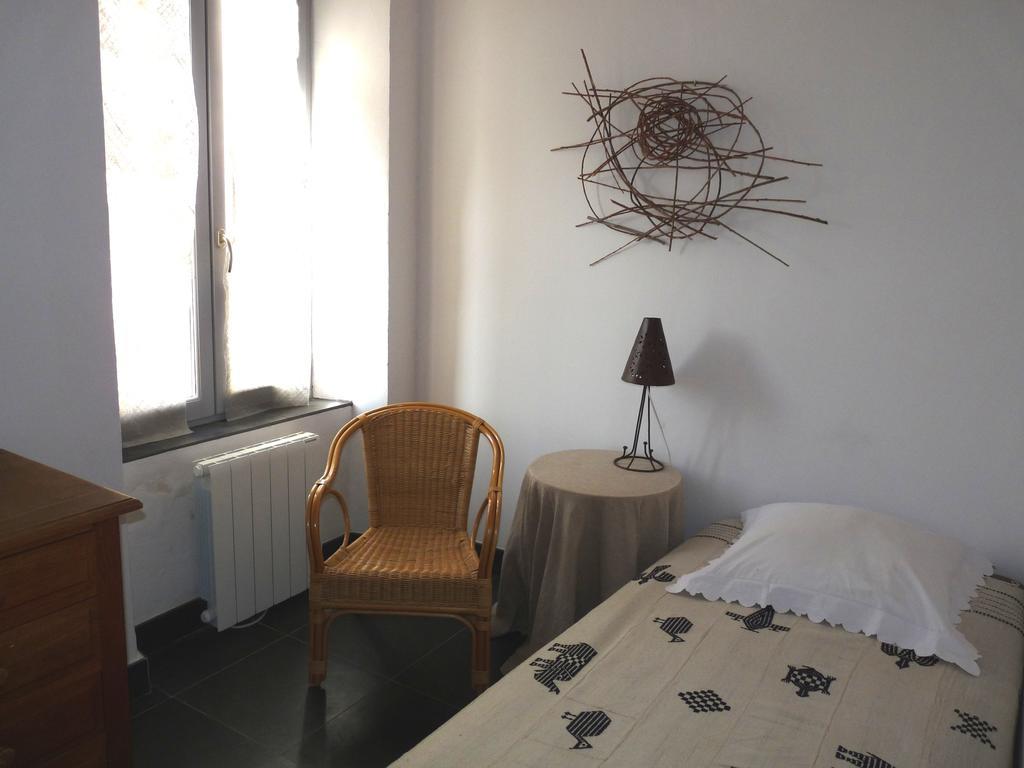 La Maison Du Ruisseau Conilhac-Corbieres Room photo